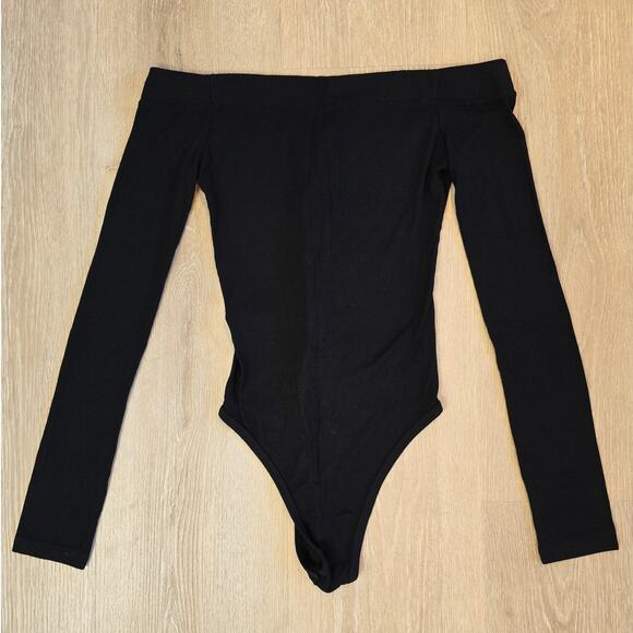 The Line by K Black Off Shoulder Button Front Bodysuit Size S NWOT - Picture 3 of 4